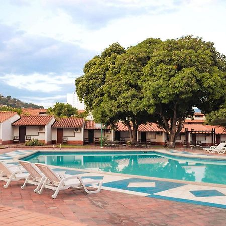 Hotel Faranda Bolivar Cucuta, A Member Of Radisson Individuals Bagian luar foto
