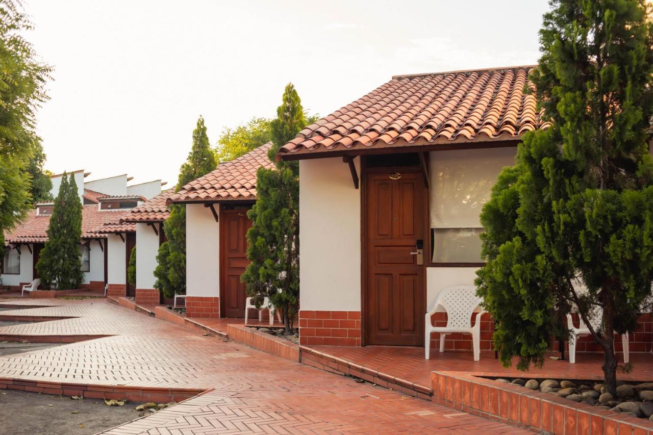 Hotel Faranda Bolivar Cucuta, A Member Of Radisson Individuals Bagian luar foto