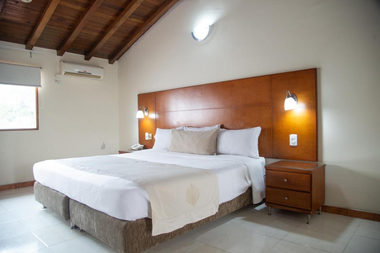 Hotel Faranda Bolivar Cucuta, A Member Of Radisson Individuals Bagian luar foto