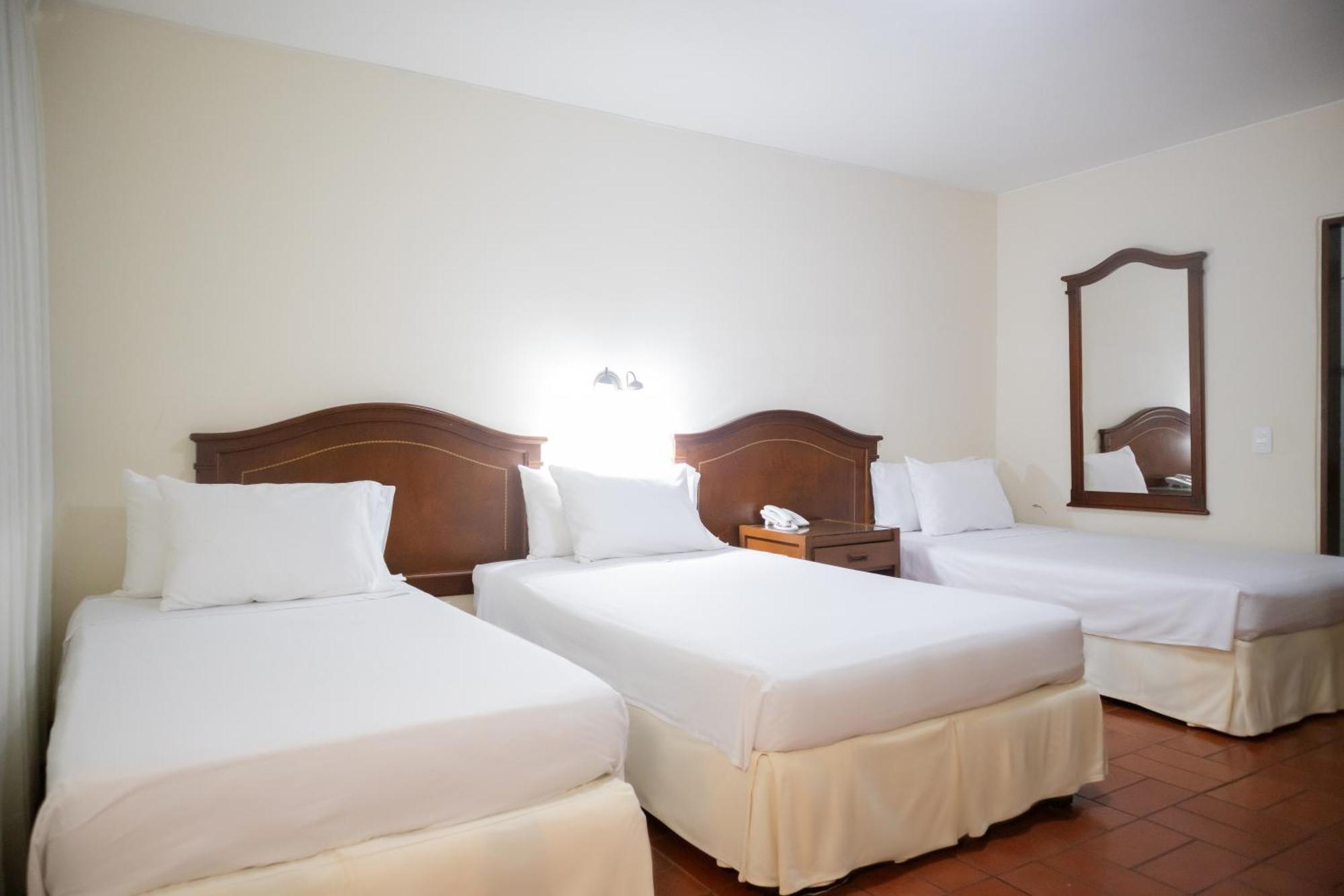 Hotel Faranda Bolivar Cucuta, A Member Of Radisson Individuals Bagian luar foto