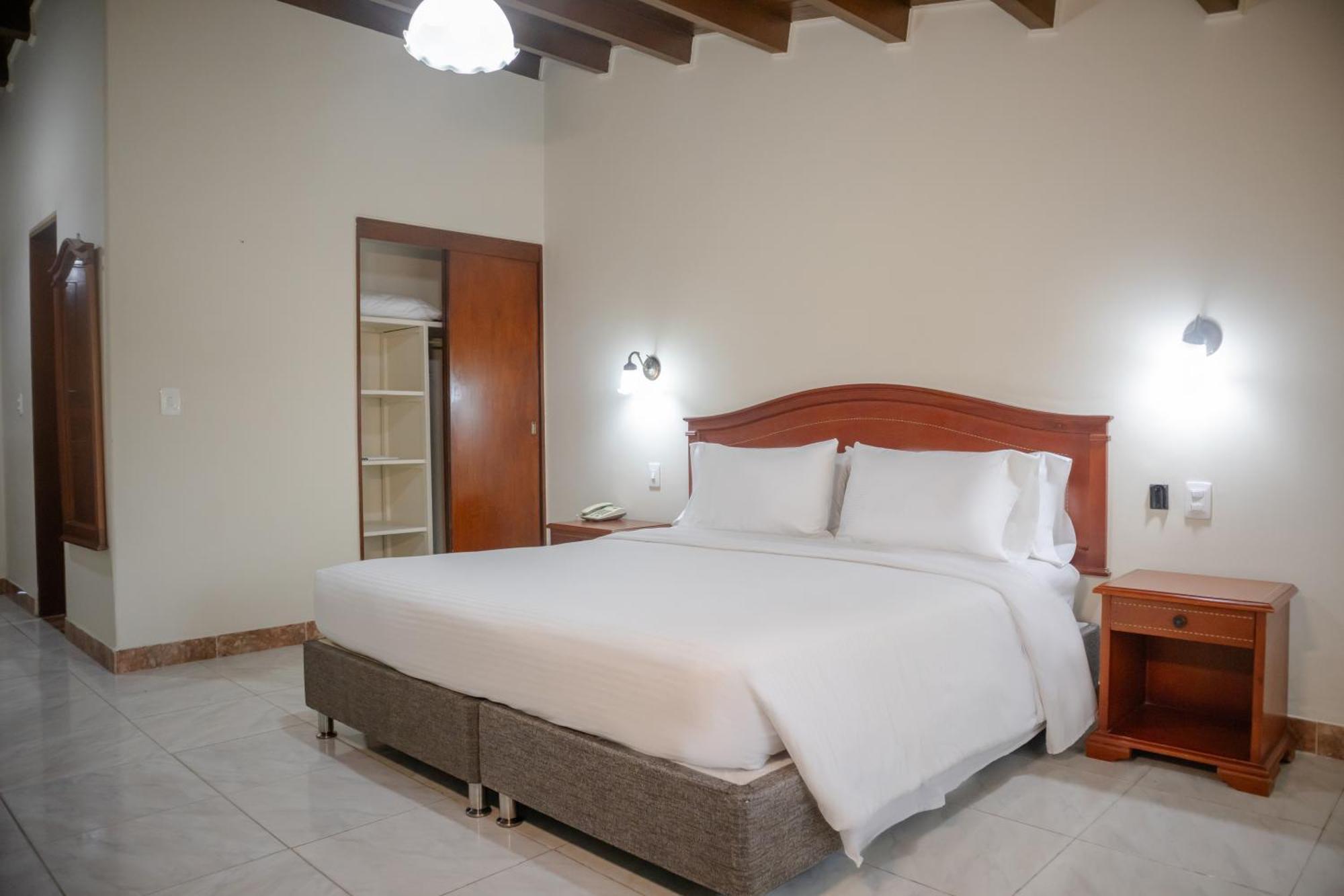 Hotel Faranda Bolivar Cucuta, A Member Of Radisson Individuals Bagian luar foto