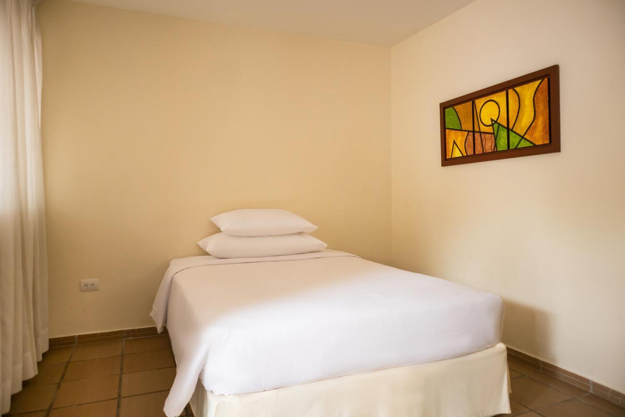 Hotel Faranda Bolivar Cucuta, A Member Of Radisson Individuals Bagian luar foto